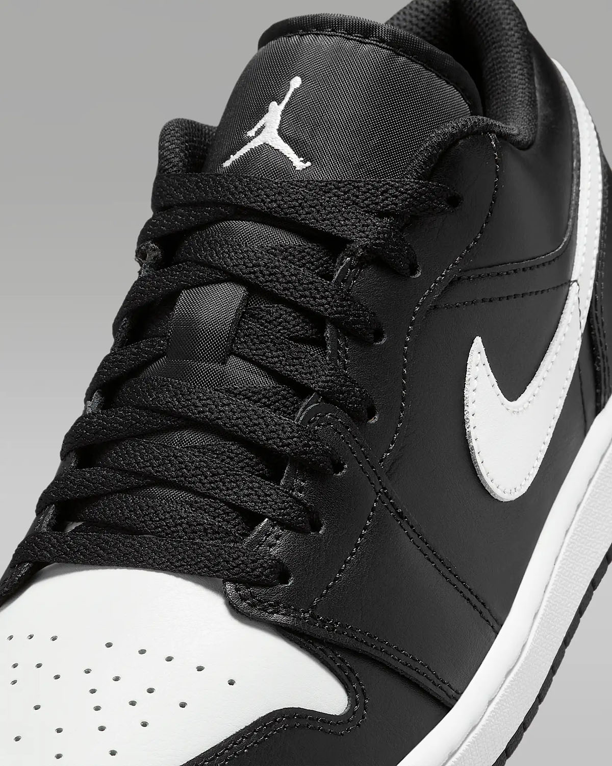 Air Jordan 1 Low Black Summit White 7