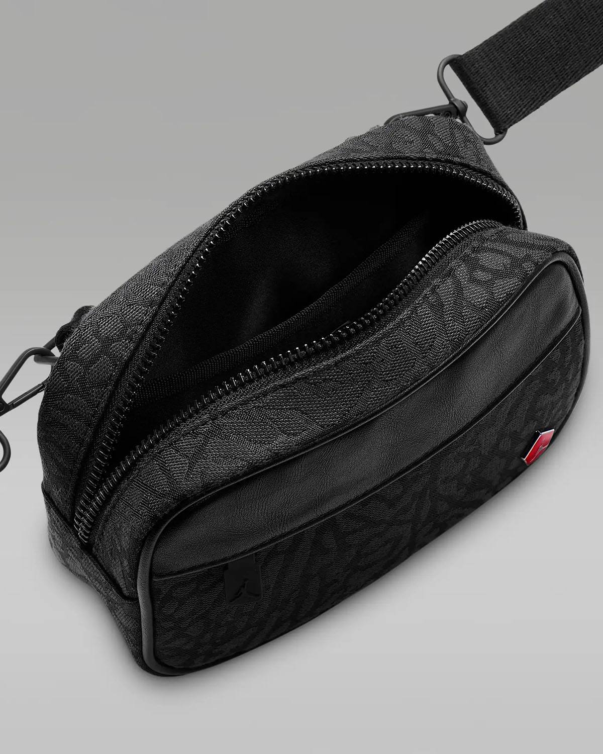 Jordan Black Cat Icon Camera Bag 2