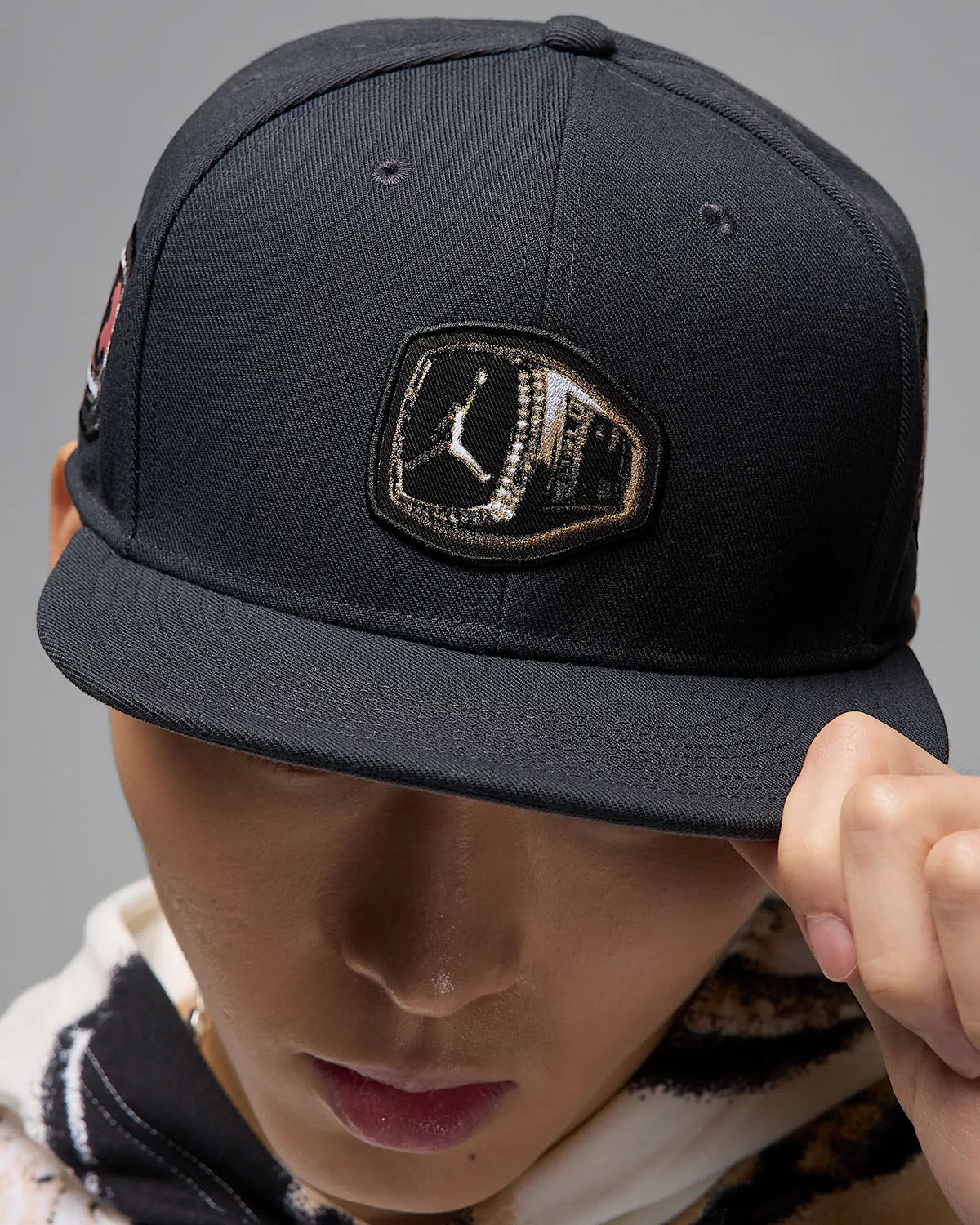 Jordan Pro Snapback Hat Off Noir Sail 4