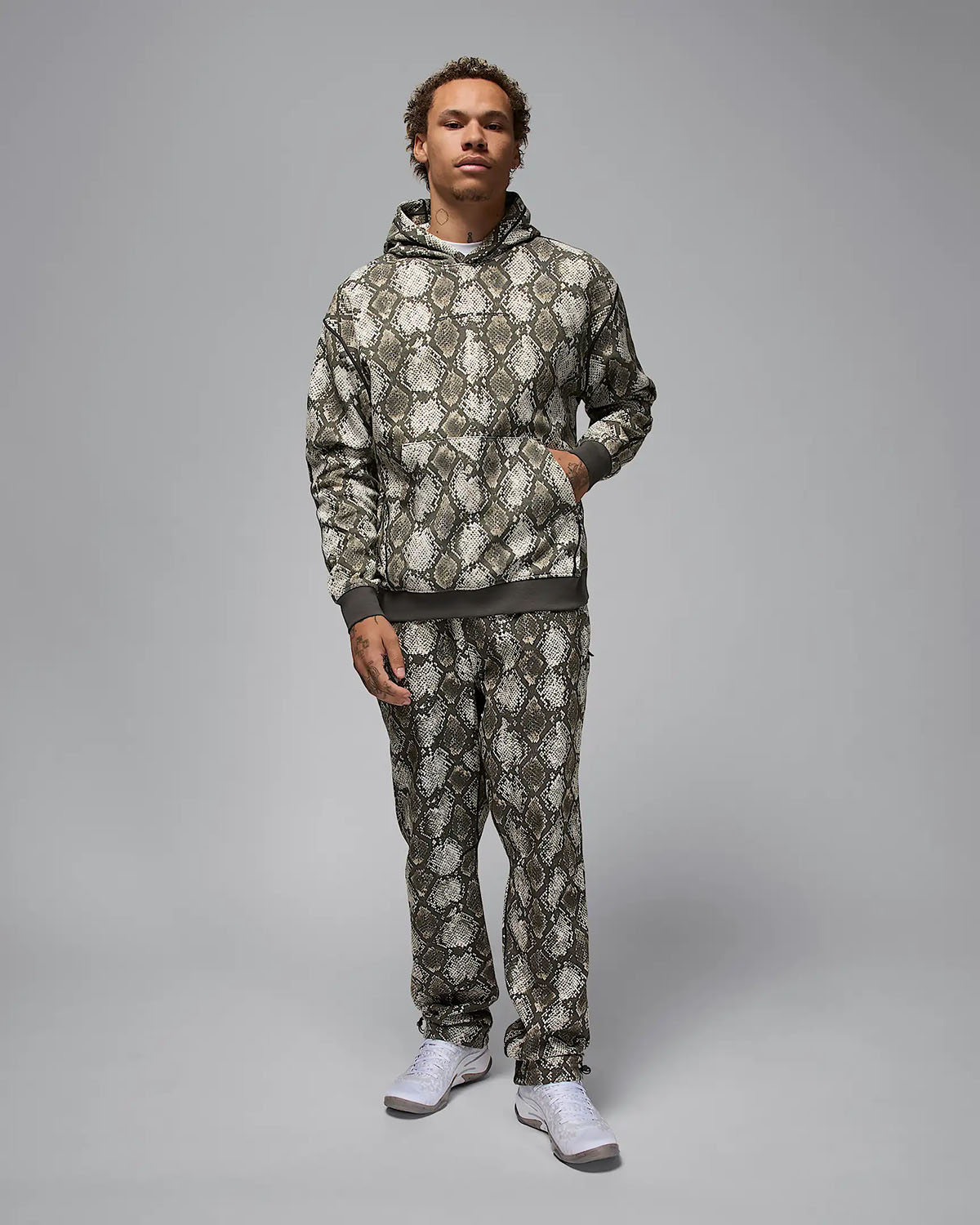 Jordan Sport Hoop Fleece Mens Printed Pullover Hoodie and Pants Snakeskin