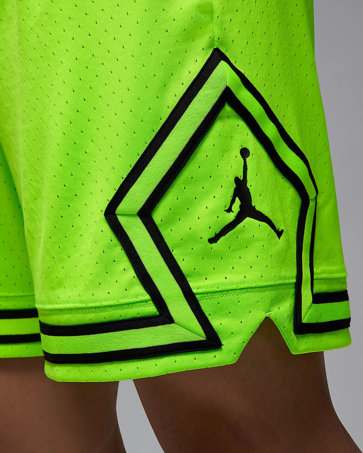 Jordan Sport Mens Dri Fit Mesh Diamond Shorts Electric Green Black 2