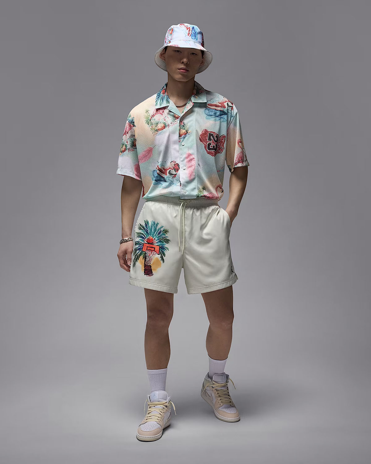 Jordan Essentials Summer 2025 Mens Woven Shorts Sea Glass Outfit