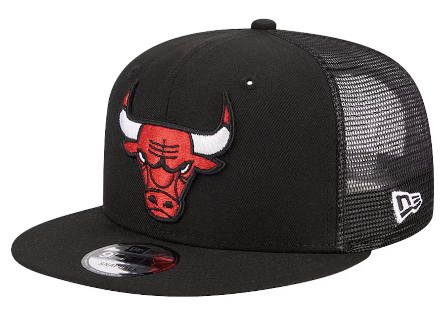 New Era Chicago Bulls 9Fifty Trucker Hat Black White Red