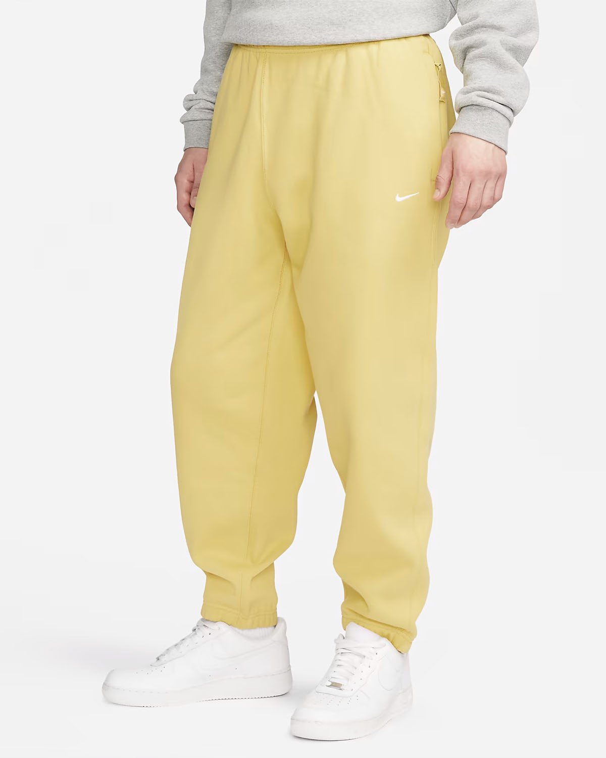 Nike Solo Swoosh Fleece Pants Soft Yellow Saturn Gold