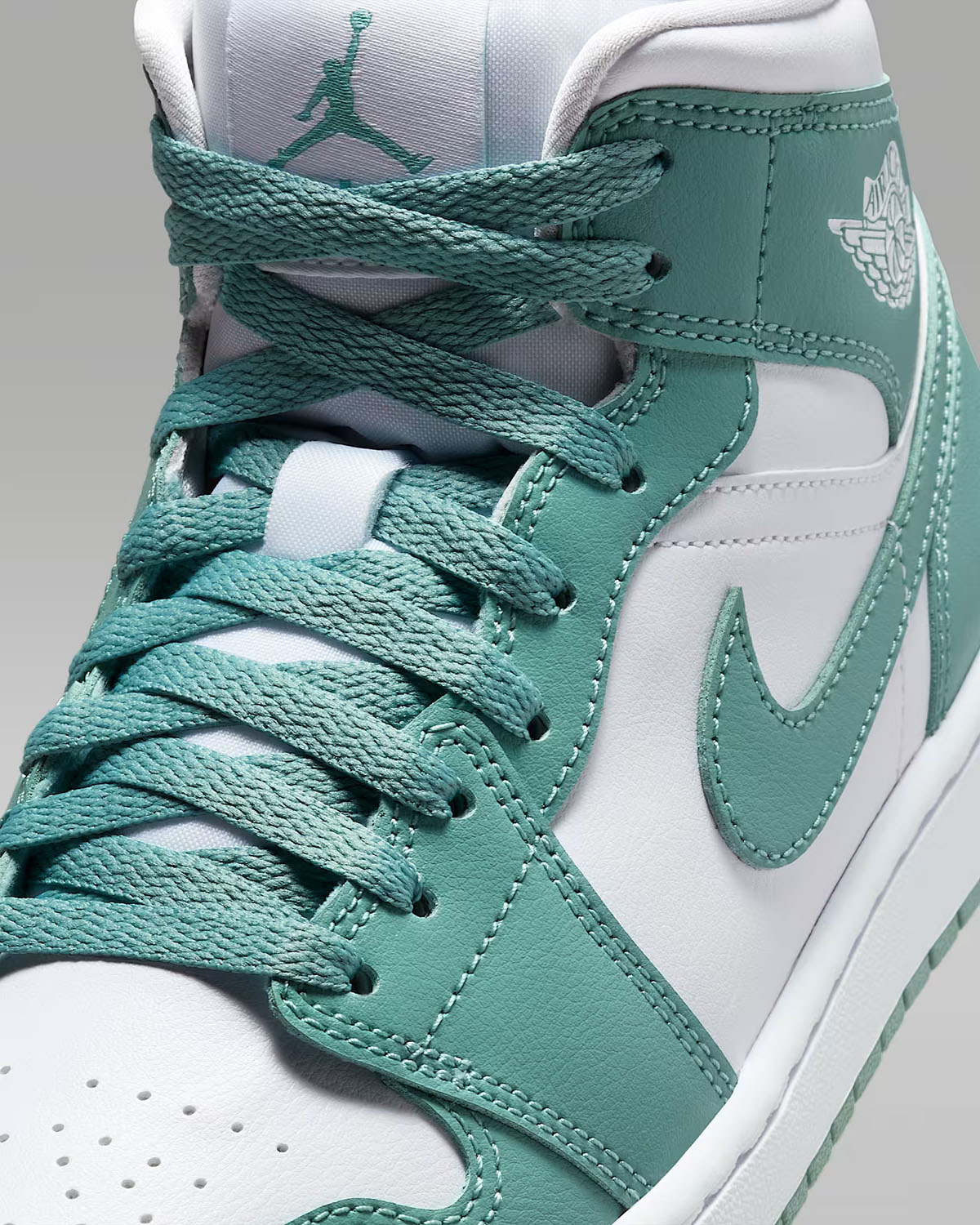 Air Jordan 1 Mid White Cannon Womens Shoes 7