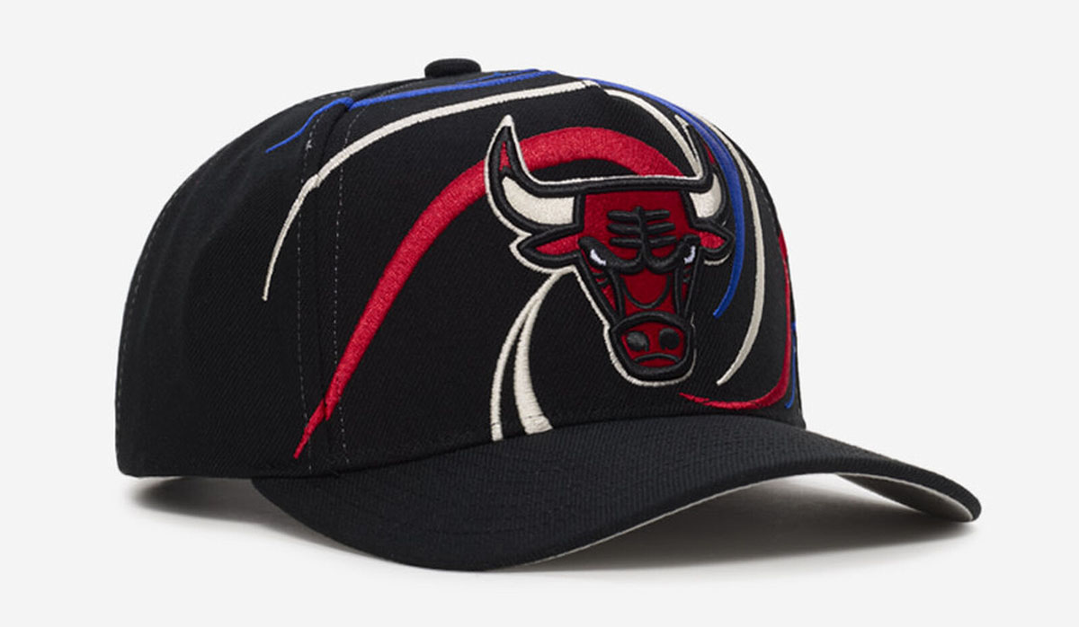Chicago Bulls Mitchell Ness Pro Pinch Swirl Snapback Hat 1