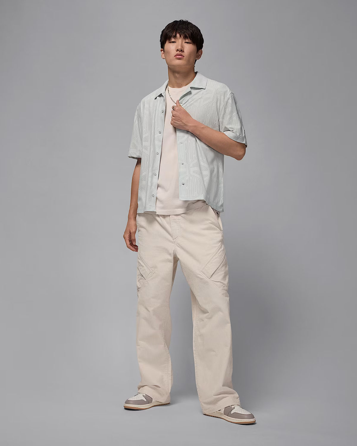 Jordan Flight Chicago Mens Corduroy Pants Light Orewood Brown Outfit