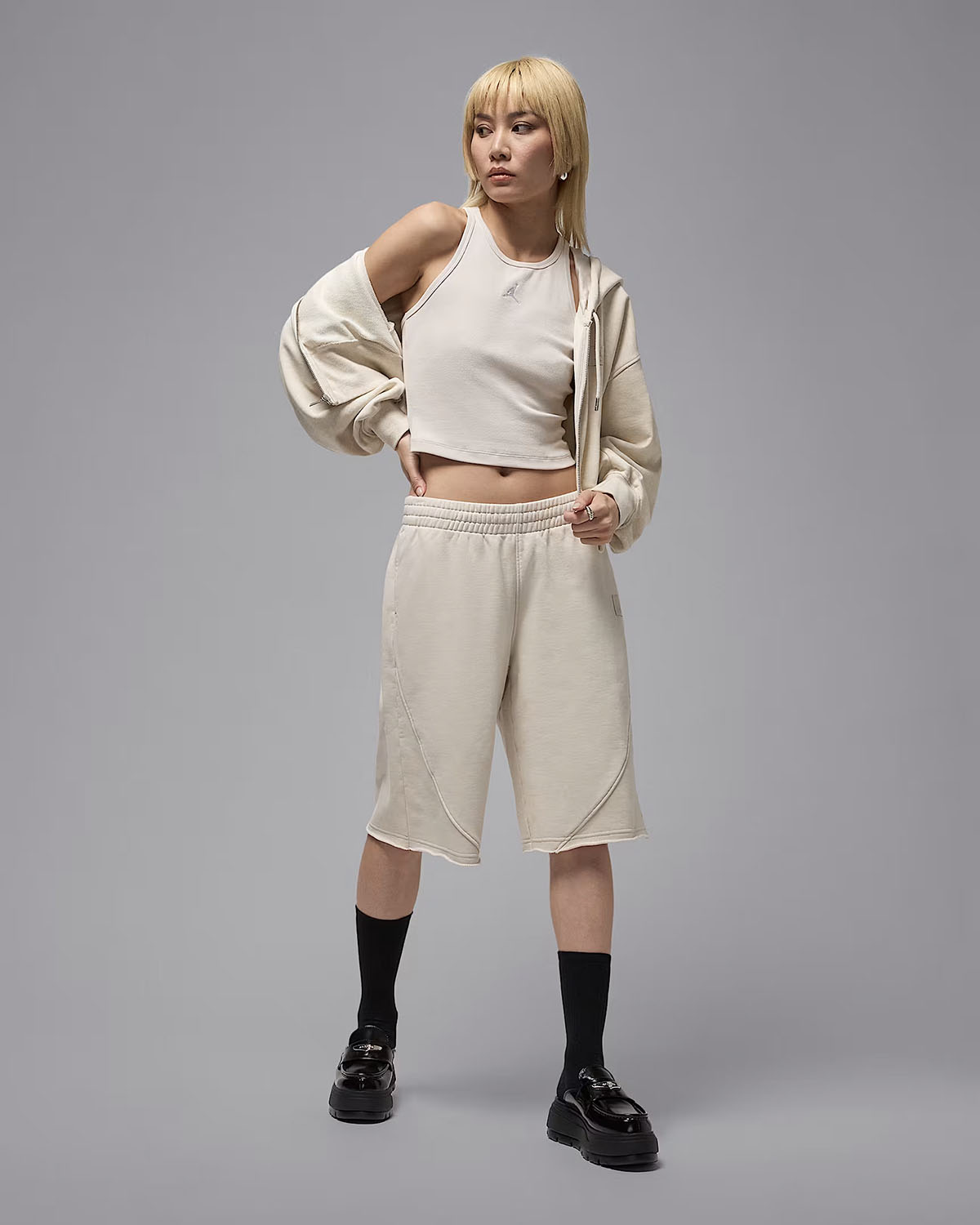 Jordan Flight Fleece Womens Big Shorts Light Orewood Brown Outfit