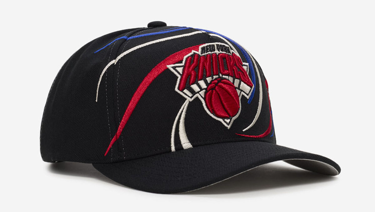New York Knicks Mitchell Ness Pro Pinch Swirl Snapback Hat 1
