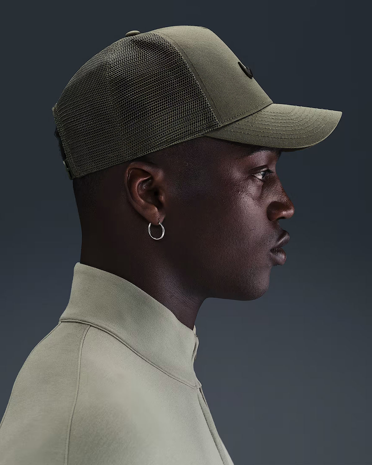 Nike Rise Structured Trcuker Cap Medium Olive Black 2