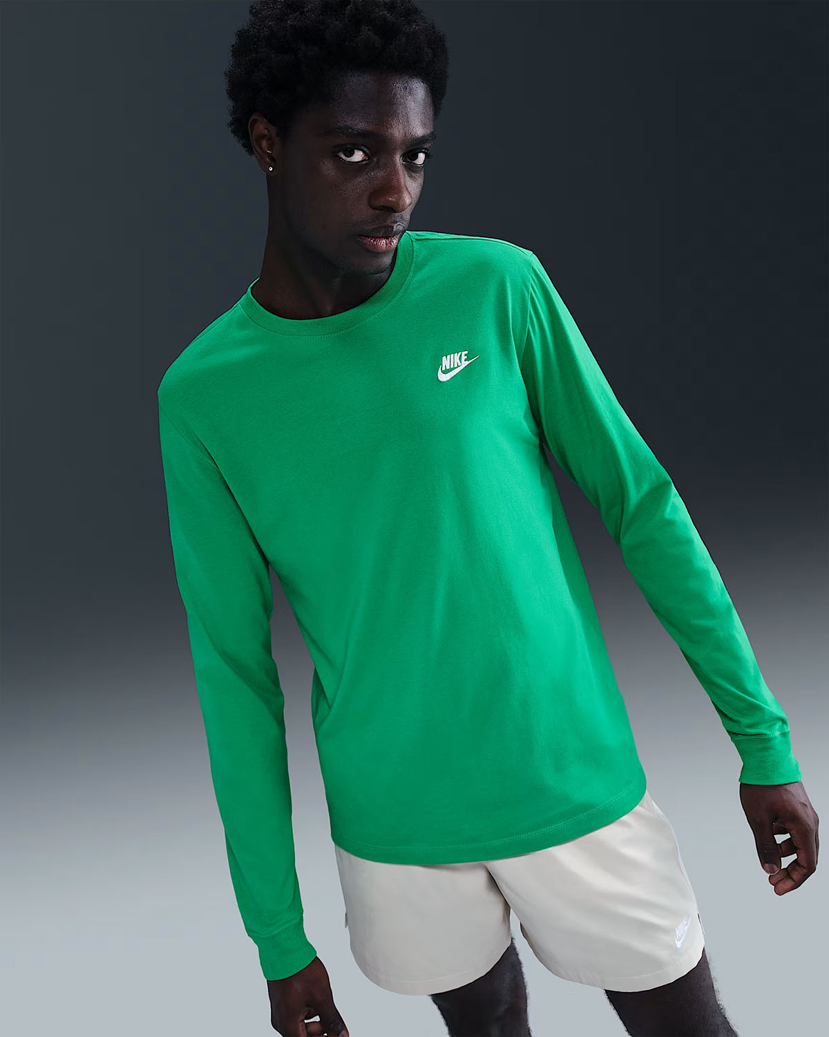 Nike Sportswear Club Men's Long Sleeve T Shirt Stadium Green