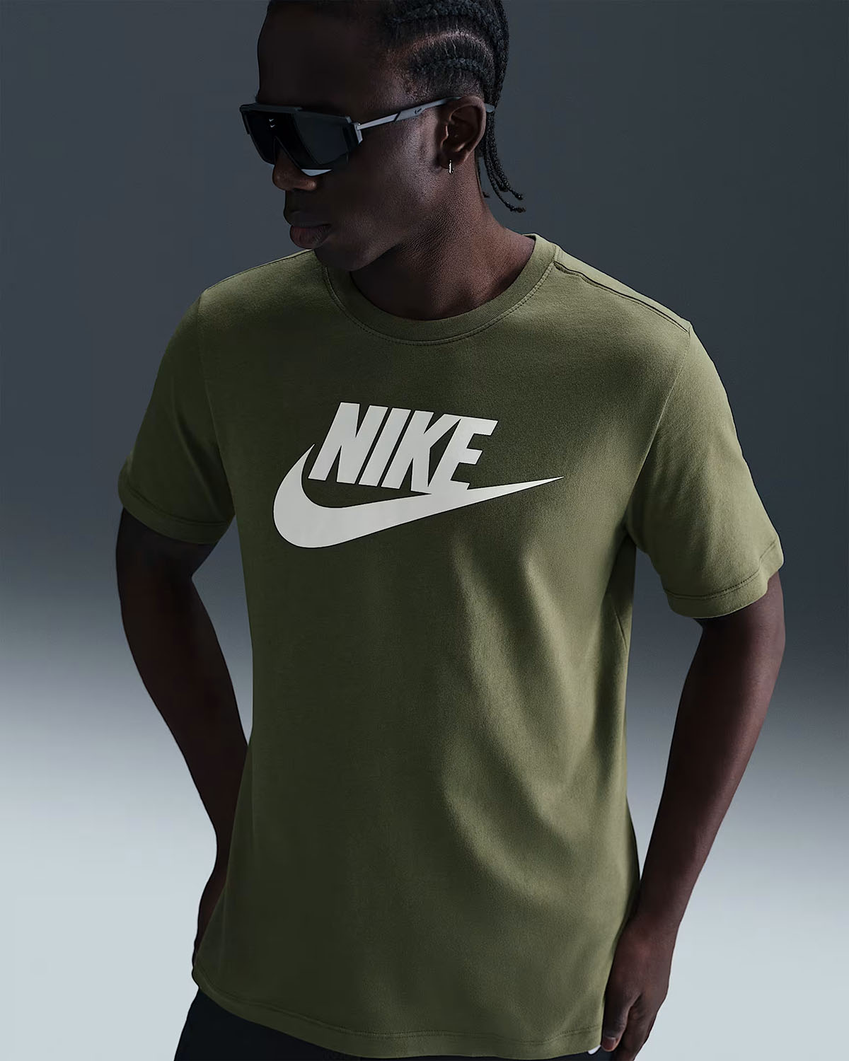 Nike Sportswear Mens Logo T Shirt Medium Olive