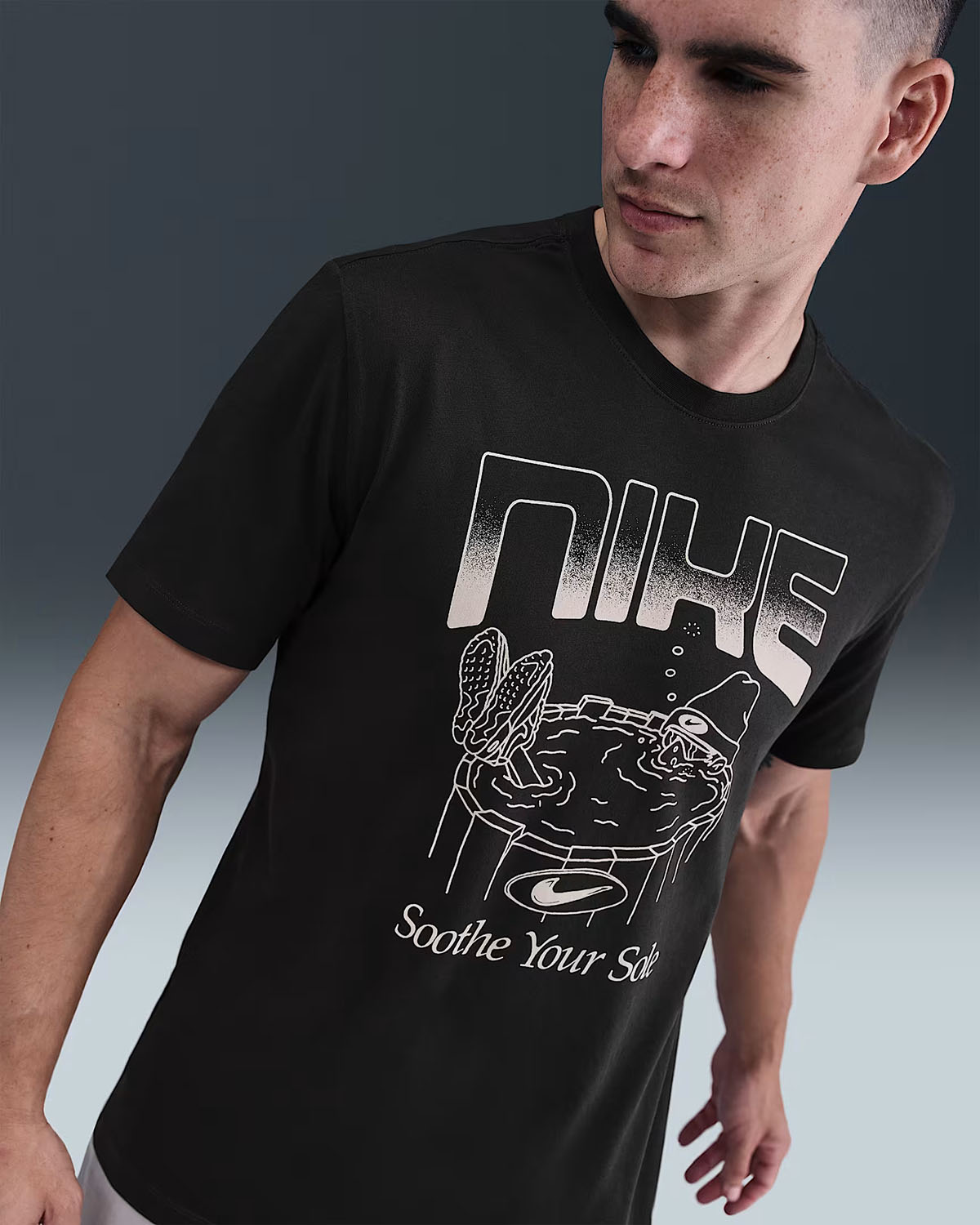 Nike Sportswear Soothe Your Sole Mens T Shirt Off Noir 2