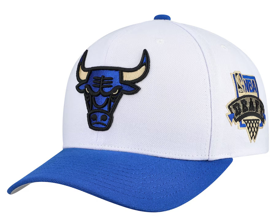 Chicago Bulls Mitchell Ness Core Pro Crown Snapback Hat White Royal Blue 1