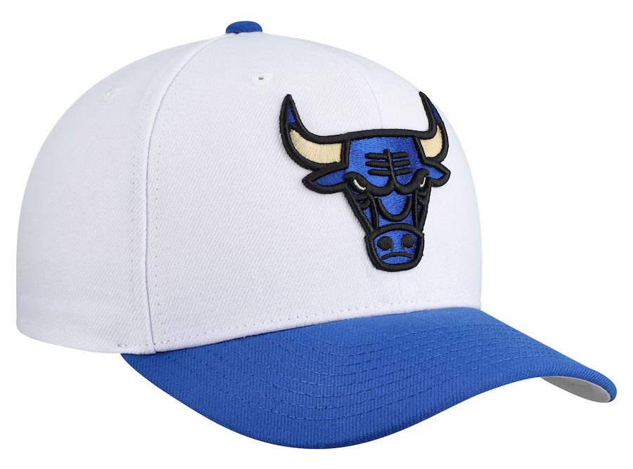 Chicago Bulls Mitchell Ness Core Pro Crown Snapback Hat White Royal Blue 2