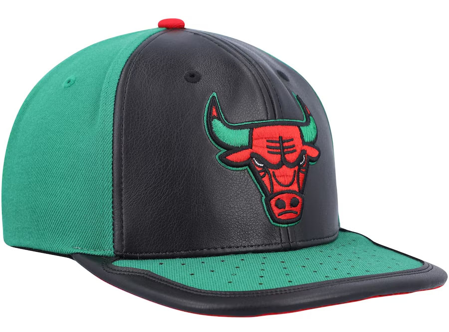 Chicago Bulls Mitchell Ness Day One Snapback Hat Black Green Red 2