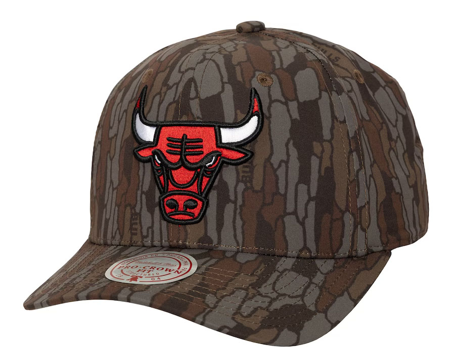 Chicago Bulls Mitchell and Ness Hidden Pro Crown Adjustable Hat Camo 1