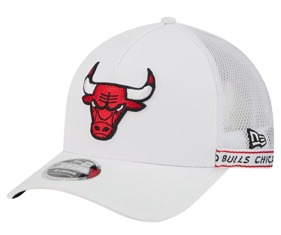 Chicago Bulls New Era Featherweight Team Tape 9FORTY M-Crown A Frame Adjustable Hat White