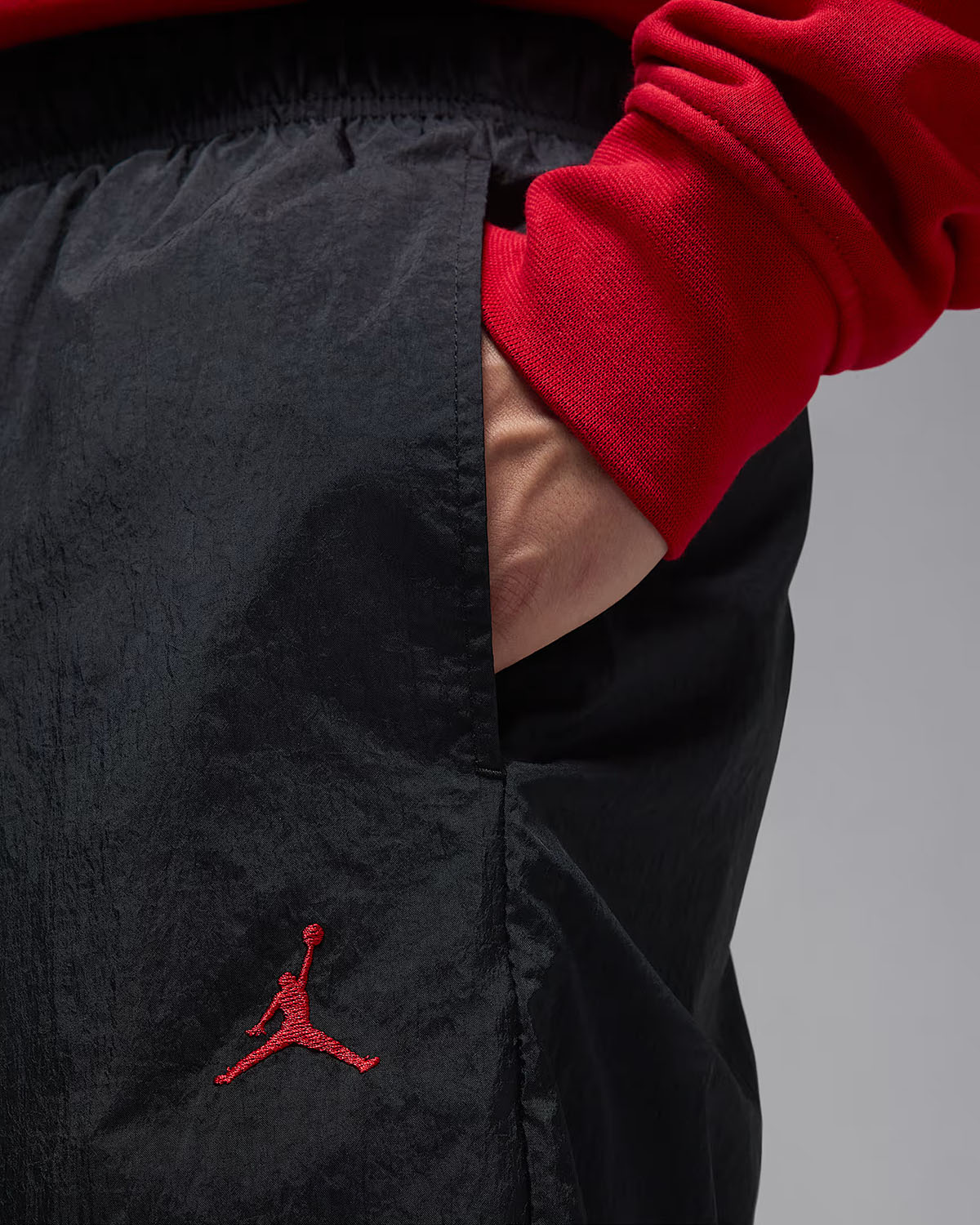 Jordan Brooklyn Mens Draft Pants Black Gym Red 3