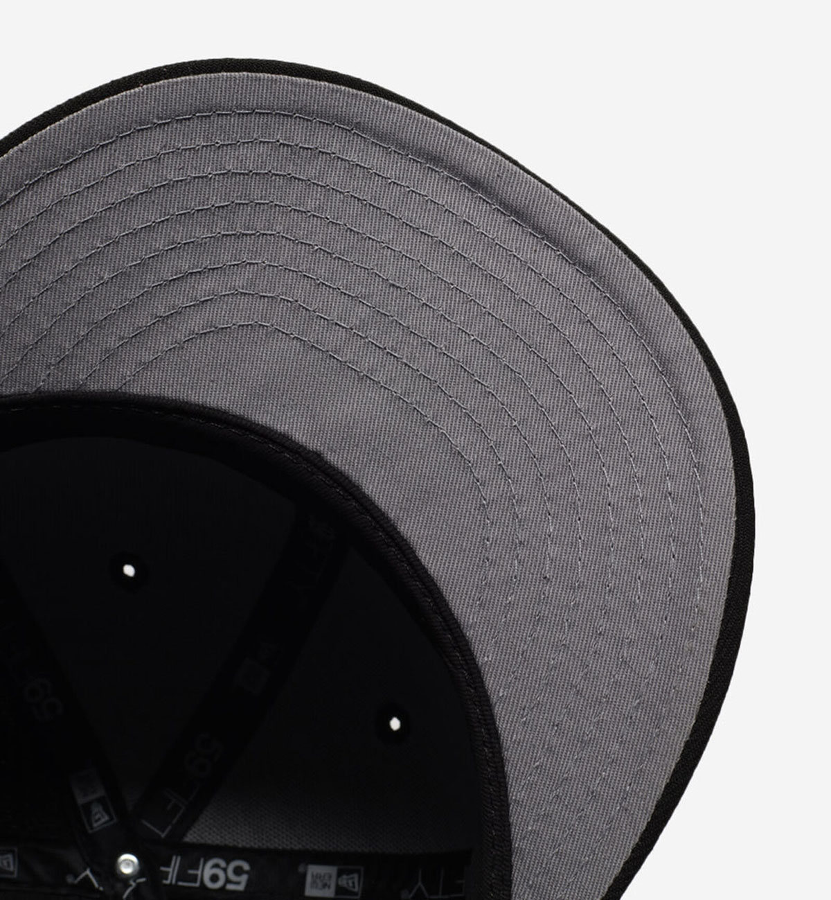 New Era Chicago White Sox Core Black Hat 59FIFTY Fitted Cap 4