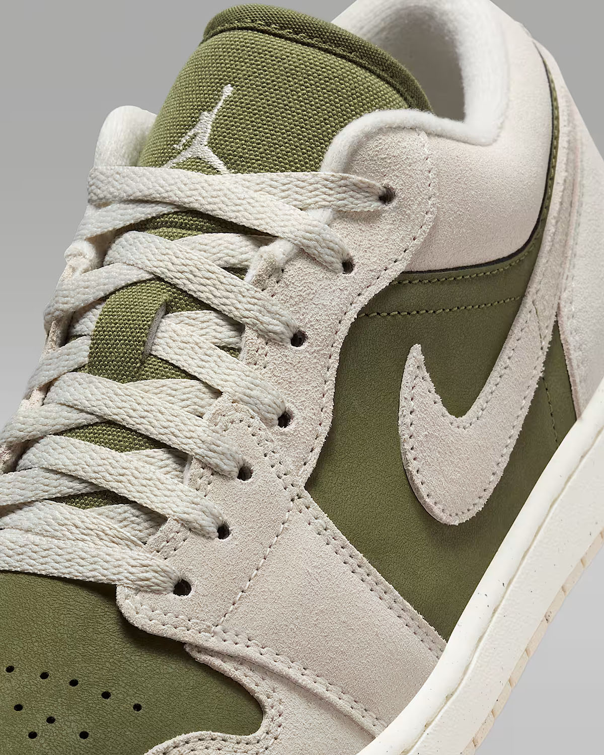Air Jordan 1 Low Medium Olive Light Orewood Brown Mens Shoes 7