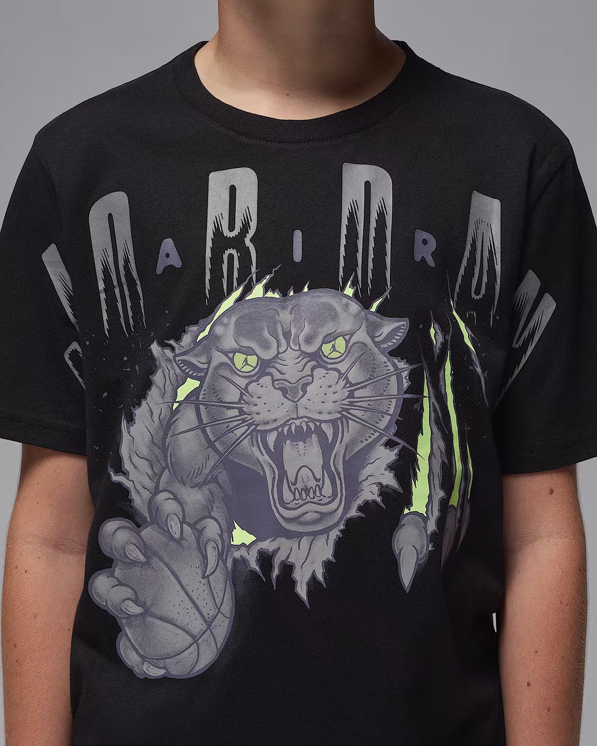Air Jordan 11 GS Kids Inner Beast Sneaker School Boys Panther T Shirt Black 2