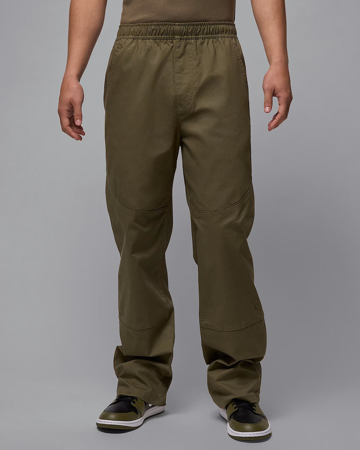 Jordan Brooklyn Essentials Mens Woven Pants Medium Olive