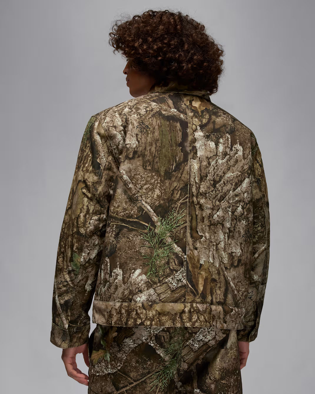 Jordan Flight Chicago Mens Realtree Camo Jacket Medium Olive 2