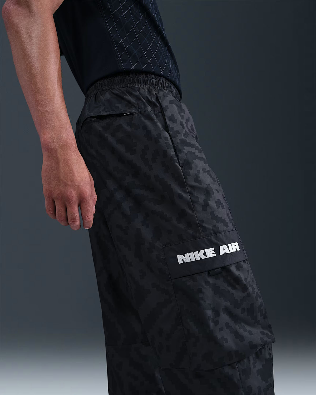 Nike Air Mens Woven Cargo Pants Anthracite Black 2
