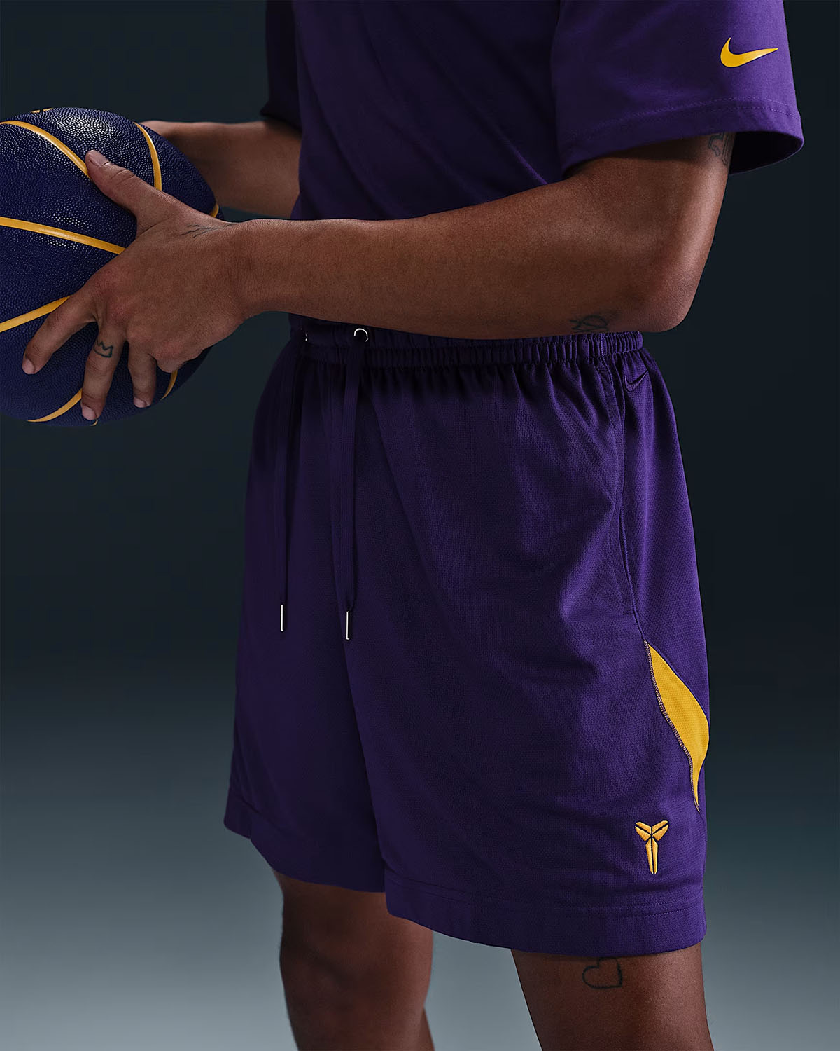 Nike Kobe Mens Dri Fit Basketball Shorts Court Purple University Gold
