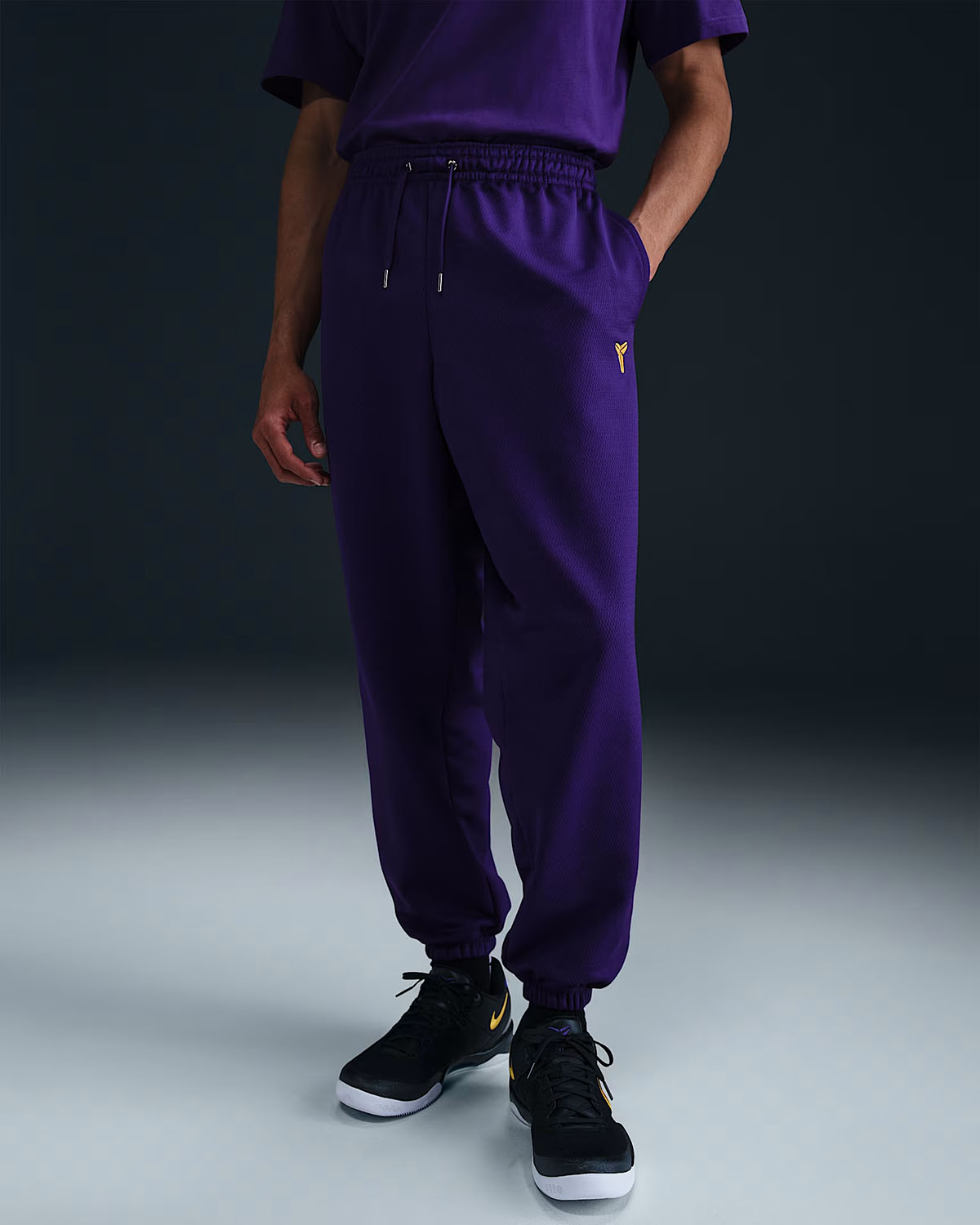 Nike Kobe Mens Therma Fit Basketball Pants Court Purple University Gold