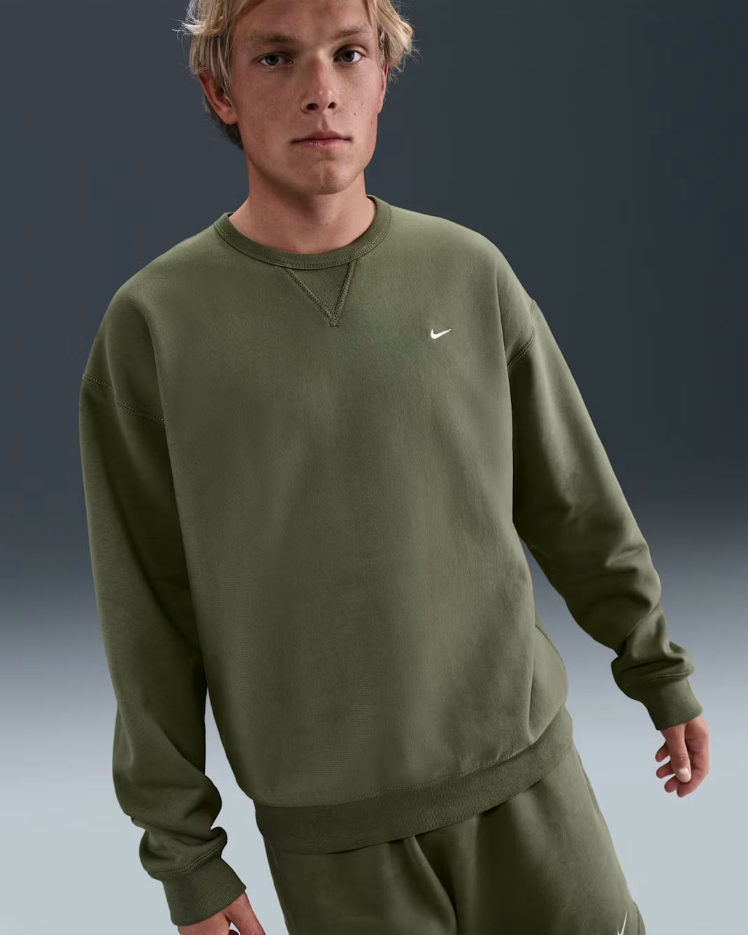 Nike Solo Swoosh Mens Fleece Crew Sweatshirt Medium Olive