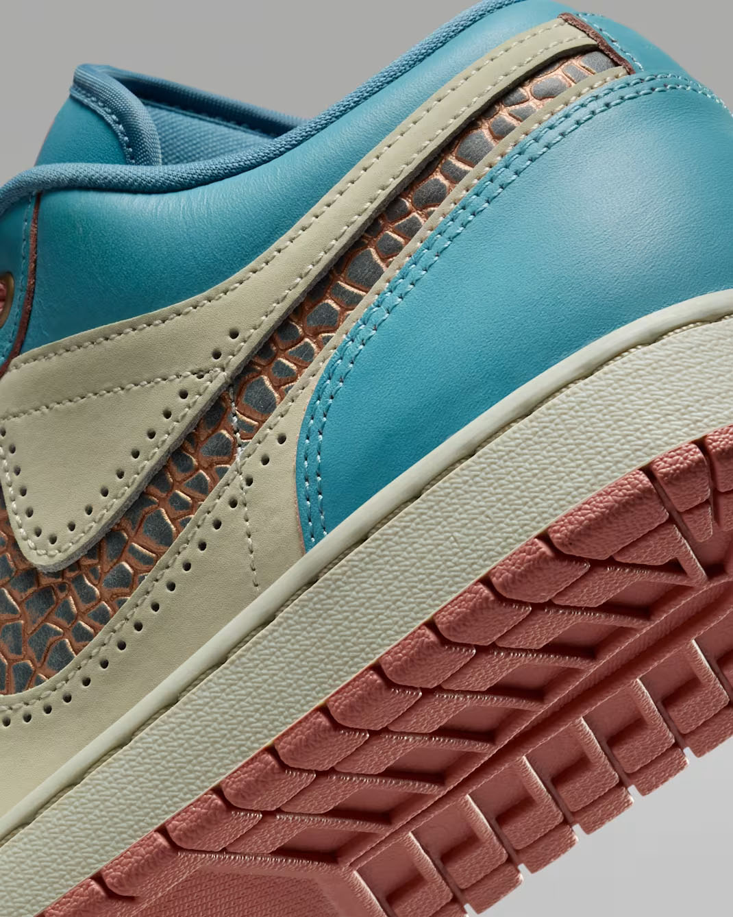 Air Jordan 1 Low Somos Eternos Mens Shoes 9
