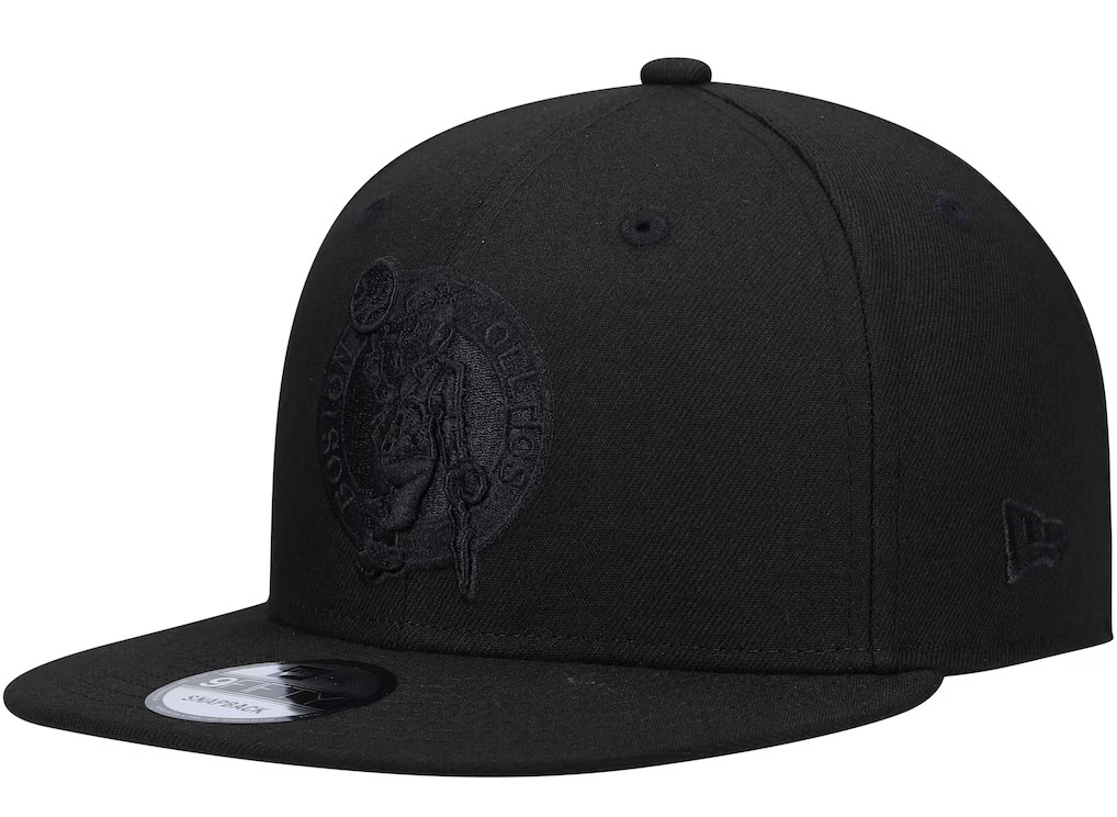 Air Jordan 4 Black Cat 2025 New Era Boston Celtics Black Snapback Hat