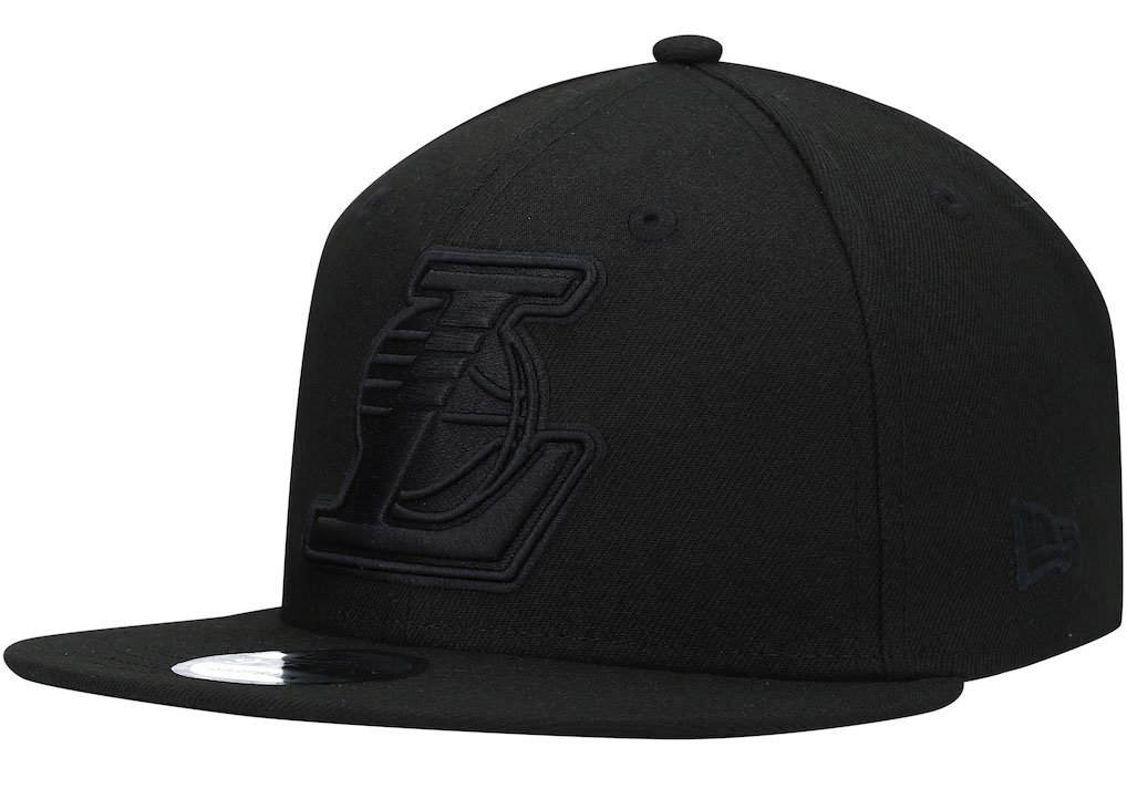 Air Jordan 4 Black Cat 2025 New Era Los Angeles Lakers Black Snapback Hat