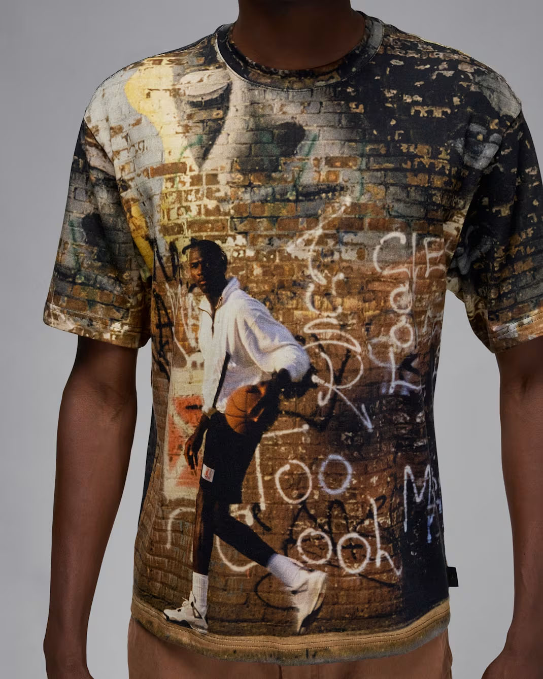 Air Jordan 85 Mens T Shirt Off Noir Sail Brown 3