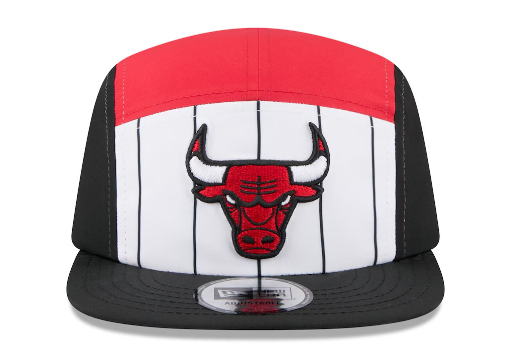 Chicago Bulls New Era 2025 NBA Tip Off Camper Adjustable Hat White Black Red 3