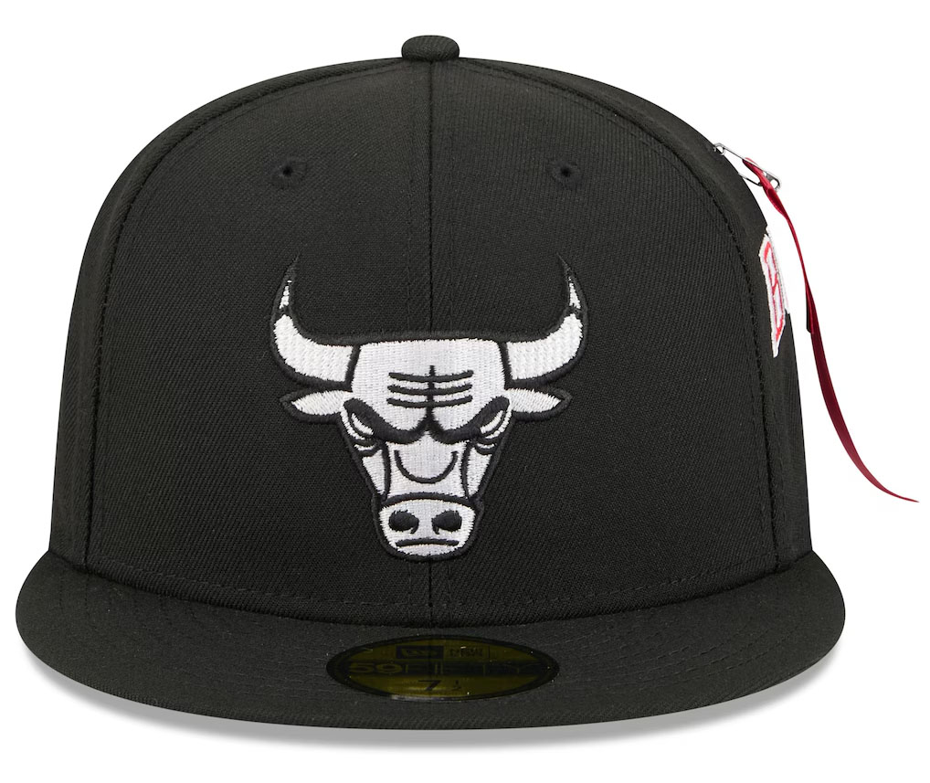 Chicago Bulls New Era x Alpha Industries 59FIFTY Fitted Hat Black 3