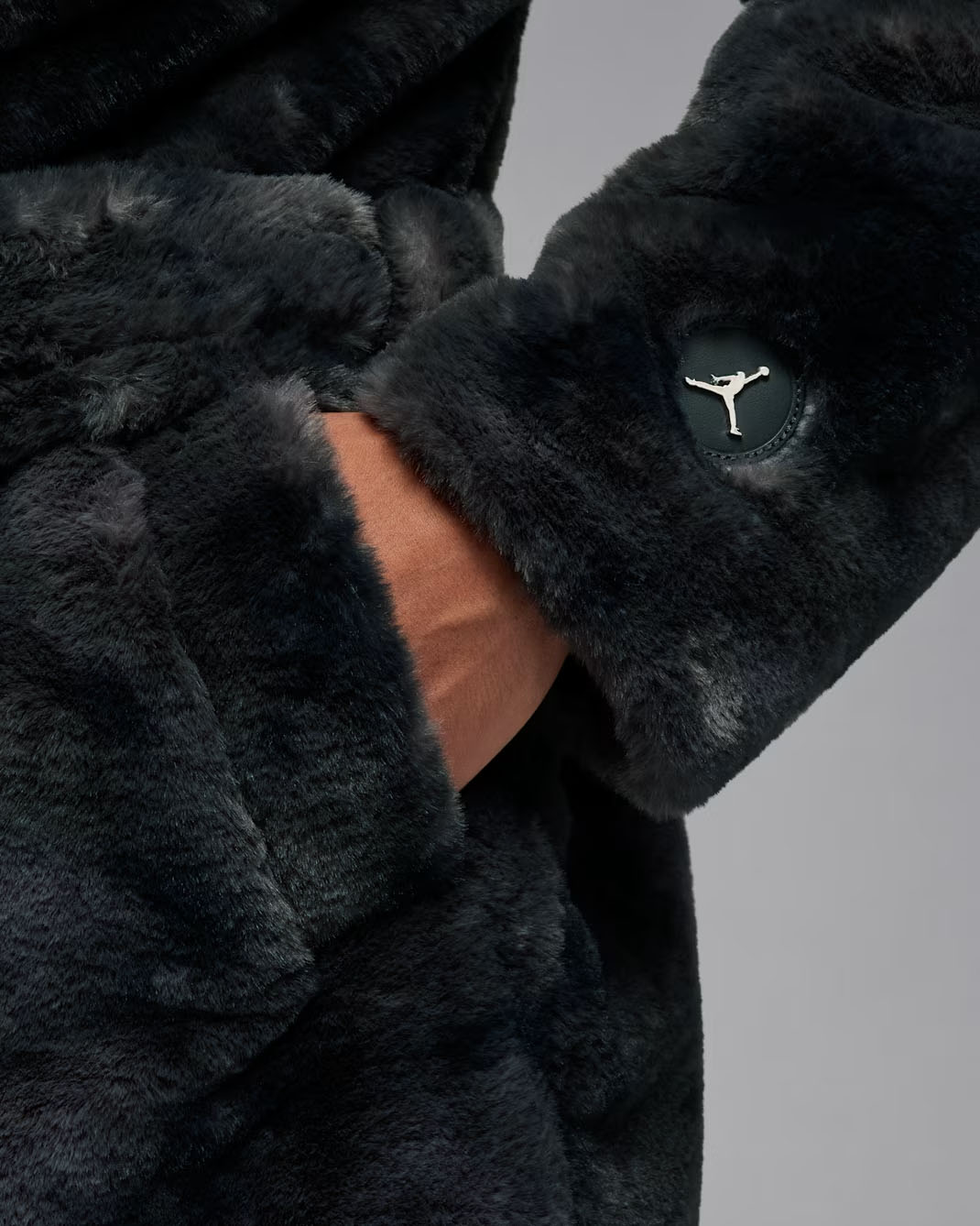 Jordan Brooklyn Mens Faux Fur Robe Thunder Grey 5