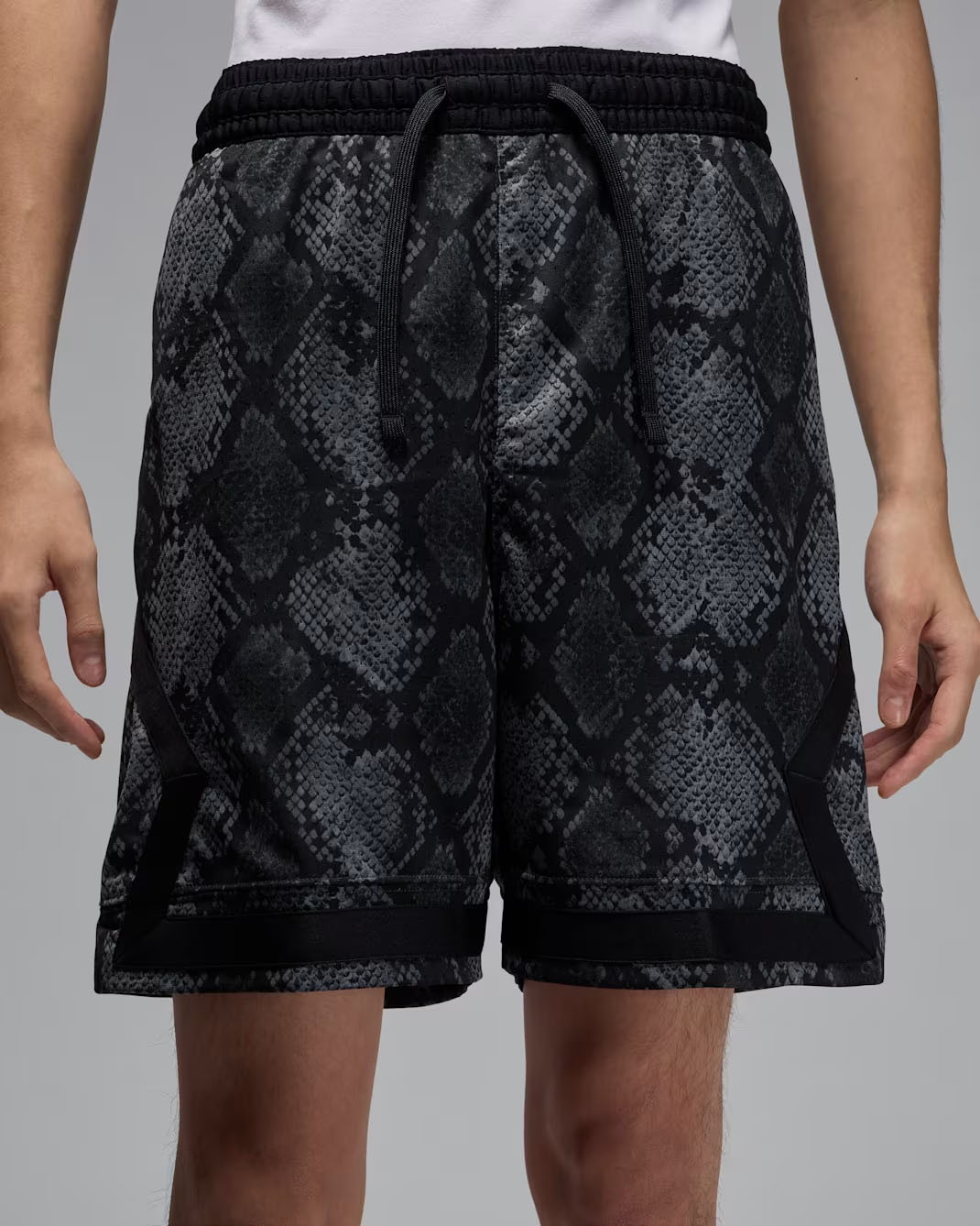 Jordan Sport Mens Black Cat Diamond Shorts 1