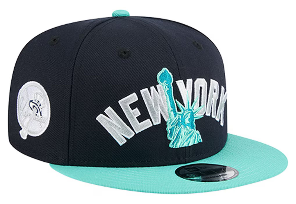New Era New York Yankees Statue of Liberty 9FIFTY Navy Mint Snapback Hat 2