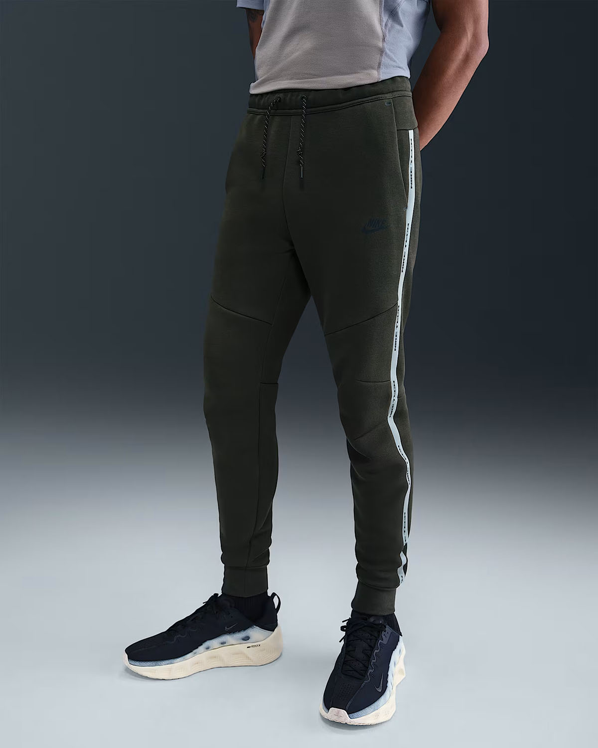 Nike Tech Fleece Mens Reflective Jogger Pants Sequoia Black 1
