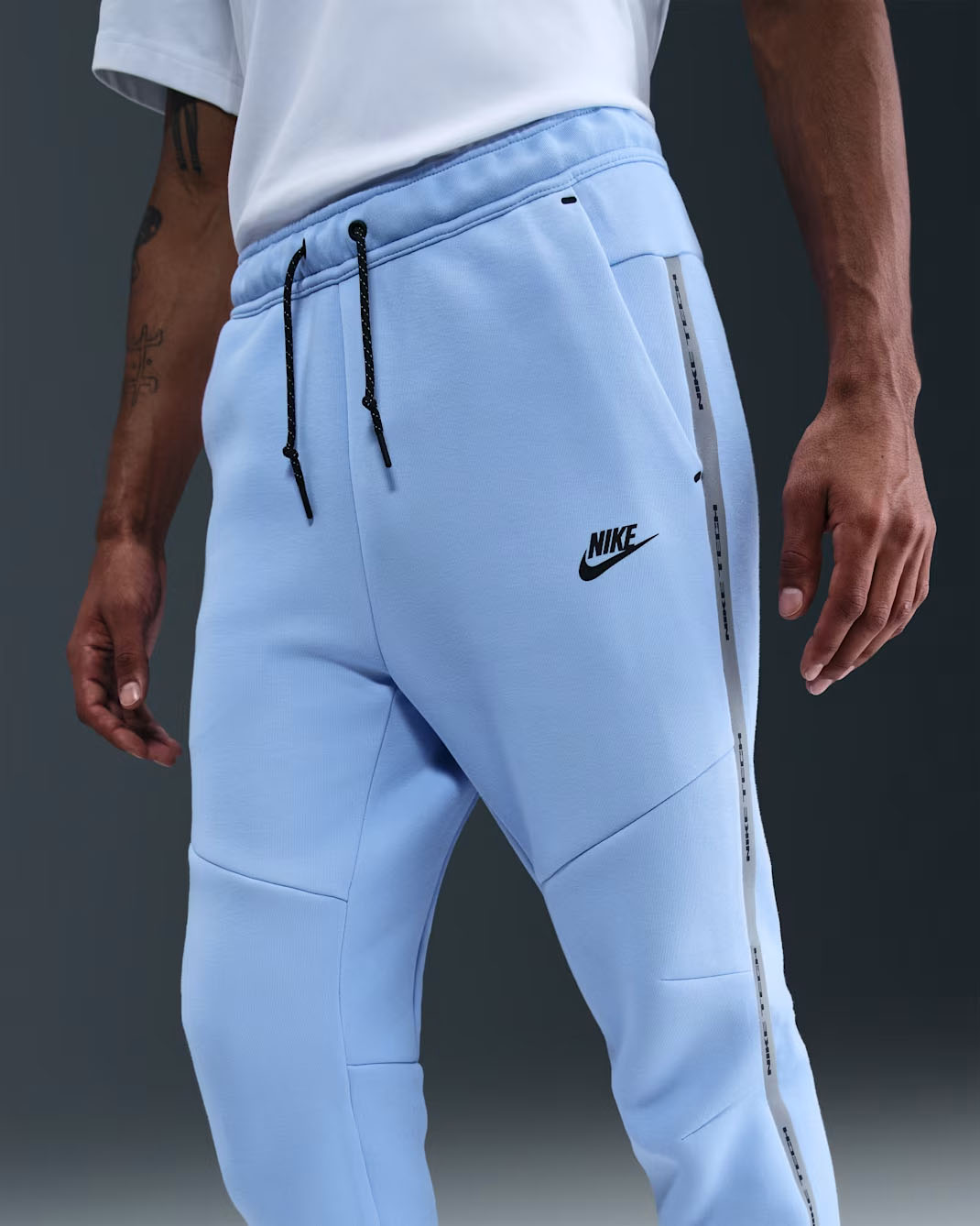 Nike Tech Fleece Reflective Mens Jogger Pants Aluminum Black 1