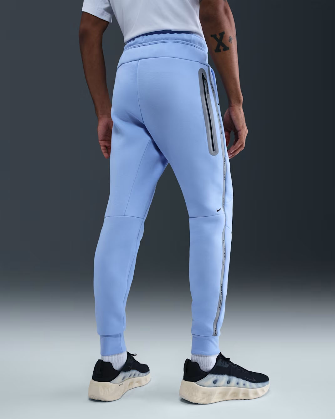 Nike Tech Fleece Reflective Mens Jogger Pants Aluminum Black 2