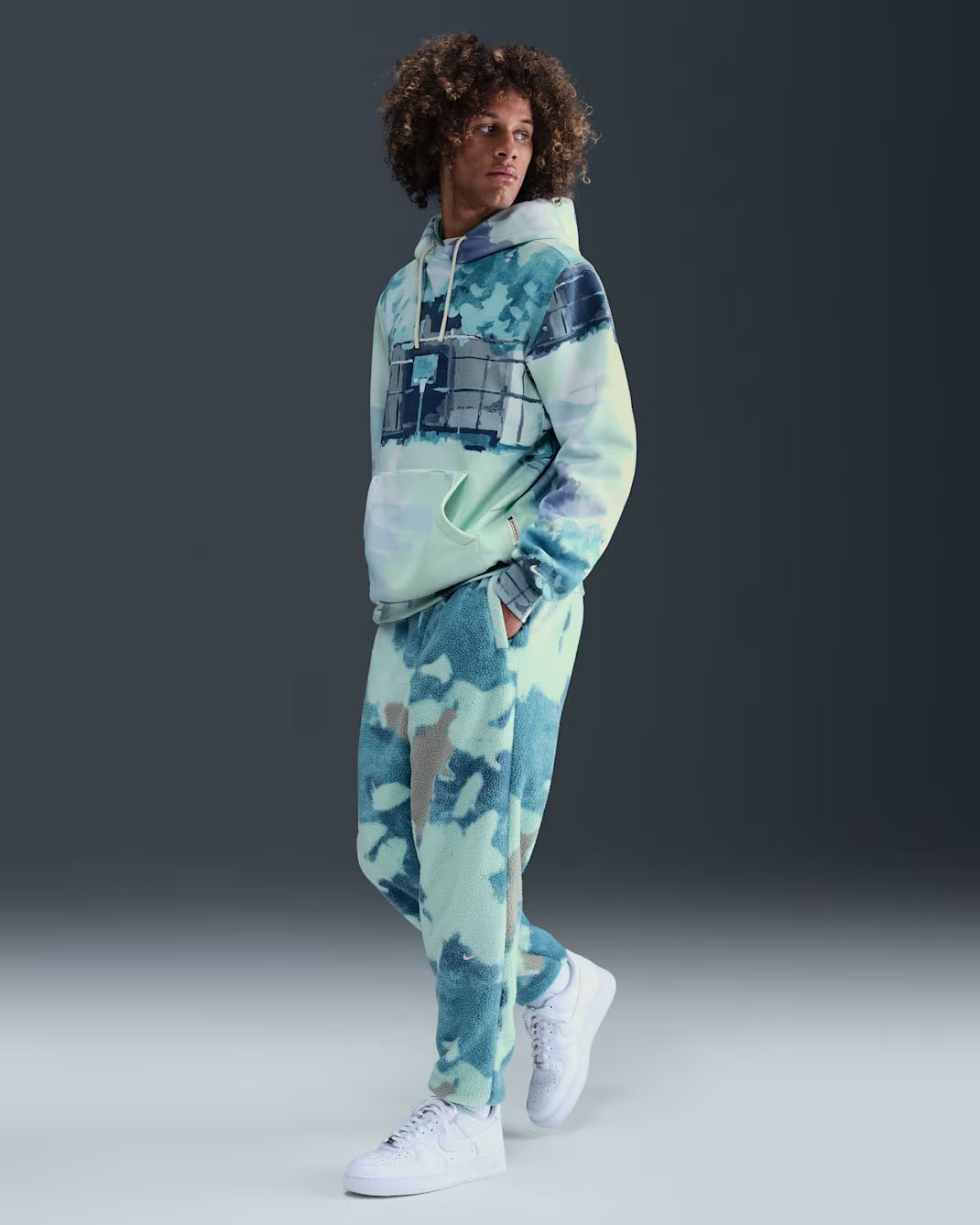 Nike Therma Fit Mens Sherpa Basketball Pants and Hoodie Dusty Cactus 1
