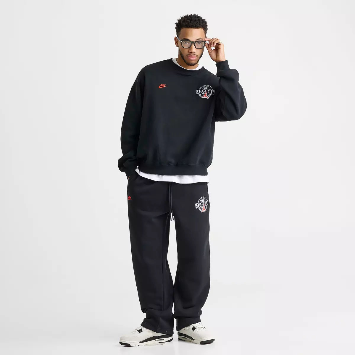 Air Jordan 4 Flight Club Mens Brooklyn Sweatshirt and Pants Outfit