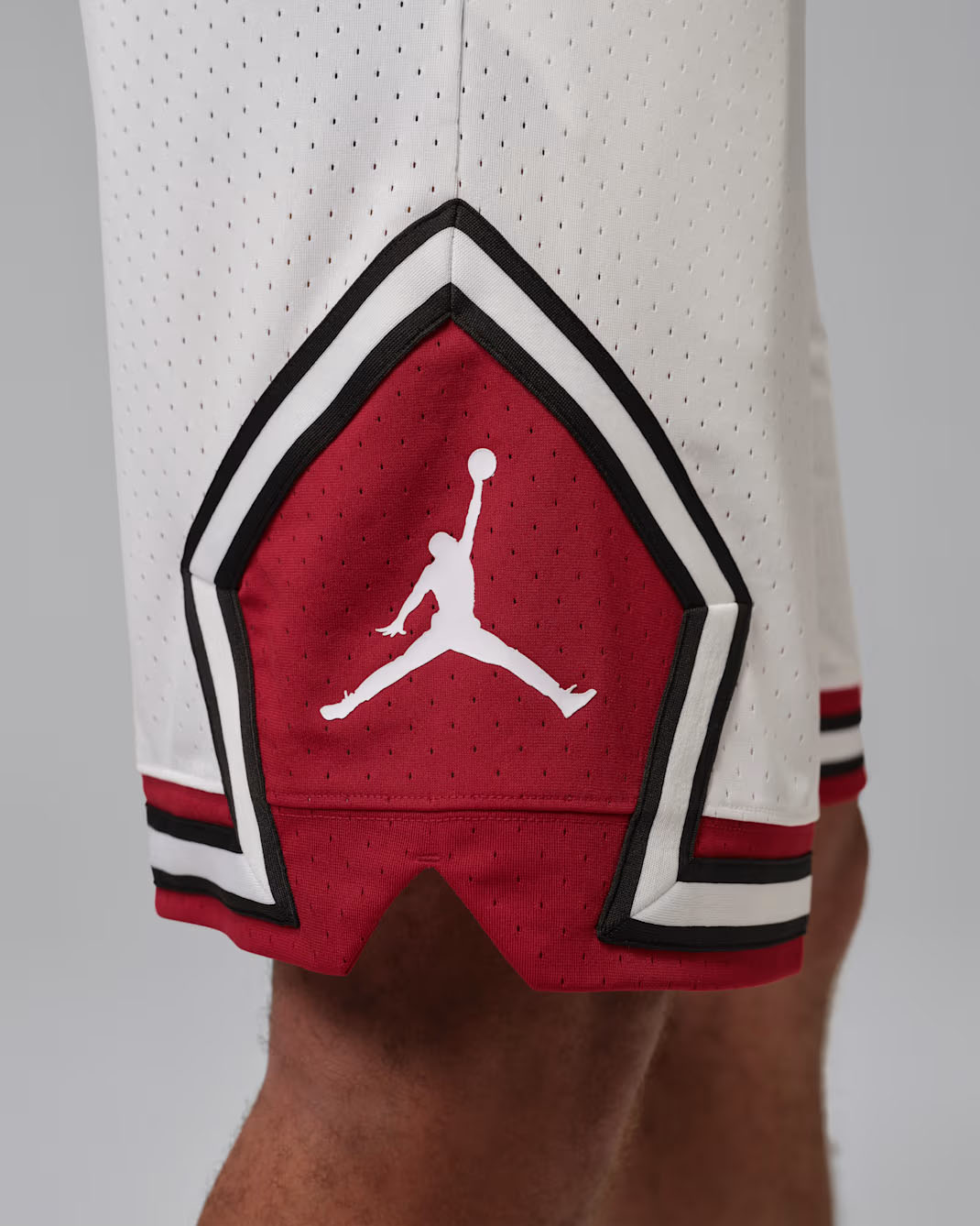 Jordan Sport Mens Dri Fit Diamond Shorts White Gym Red Black 2