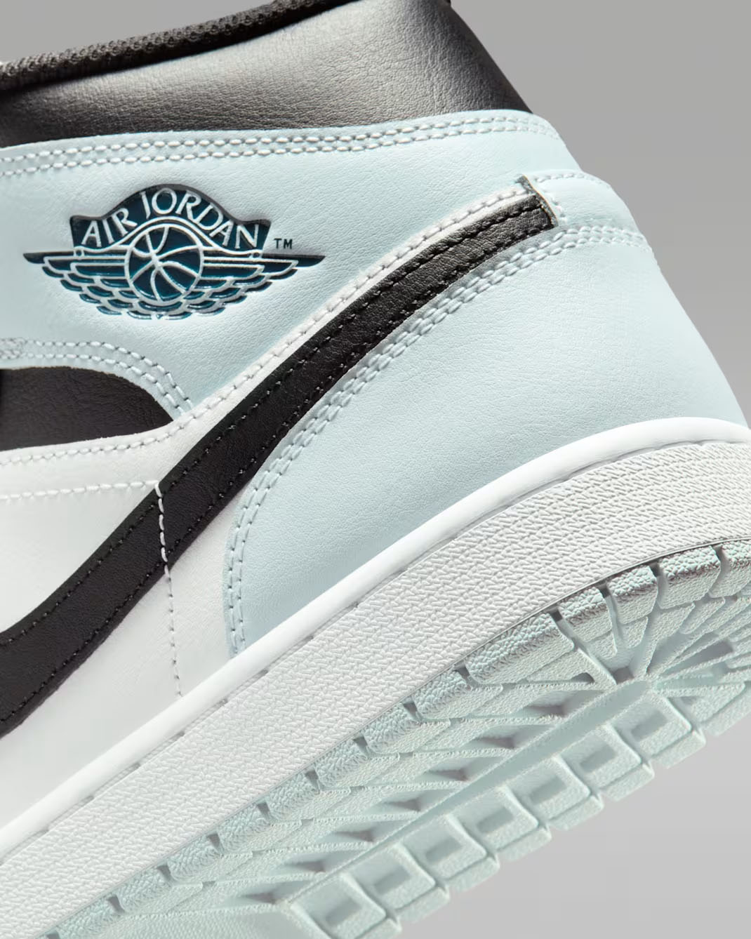 Air Jordan 1 Mid Black Aura White Squadron Blue Mens Shoes 8