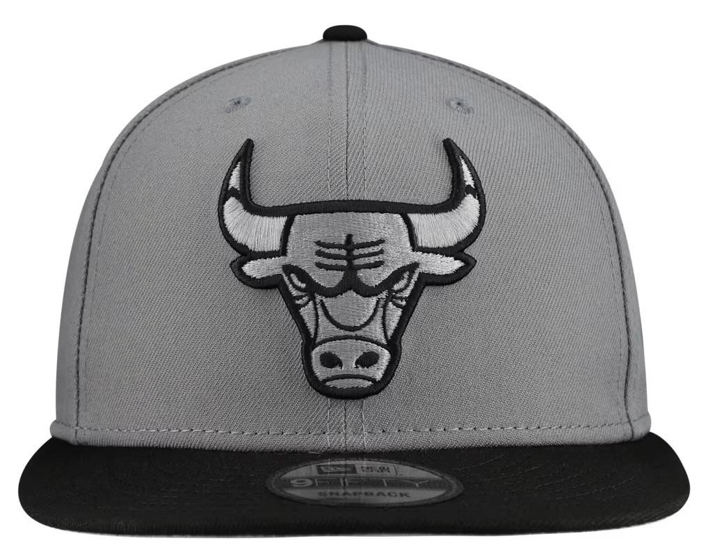 Chicago Bulls New Era Core Logo Storm Gray Two-Tone 9FIFTY Snapback Hat 2