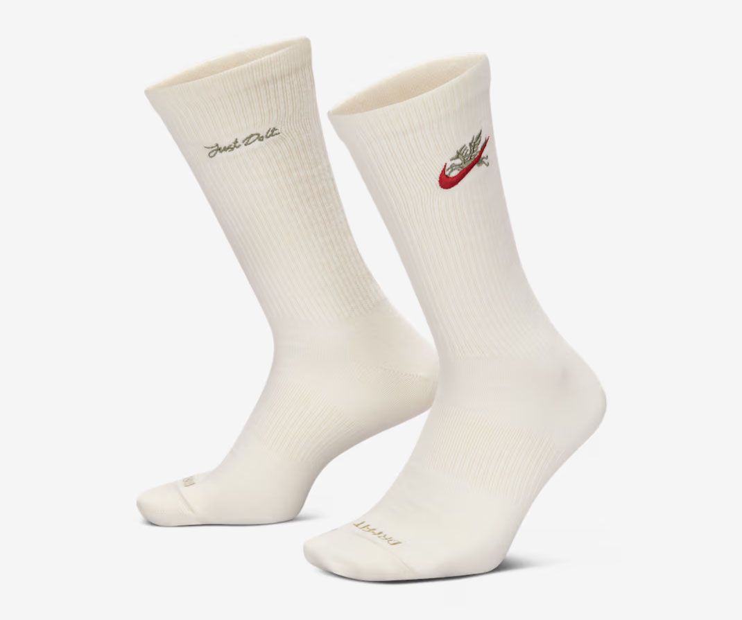 Nike Chinese Lunar New Year of the Horse 2026 Crew Socks Sail 1